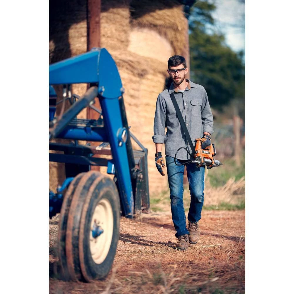 RIDGID 18V Cordless Grease Gun with 18V Lithium-Ion 4.0 Ah Battery 10 RIDGID 18V Cordless Grease Gun with 18V Lithium-Ion 4.0 Ah Battery - Image 8